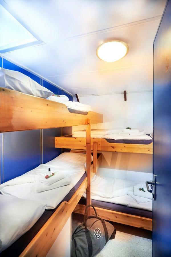 ホテル Segelschiff Loth Lorien ハンブルク エクステリア 写真